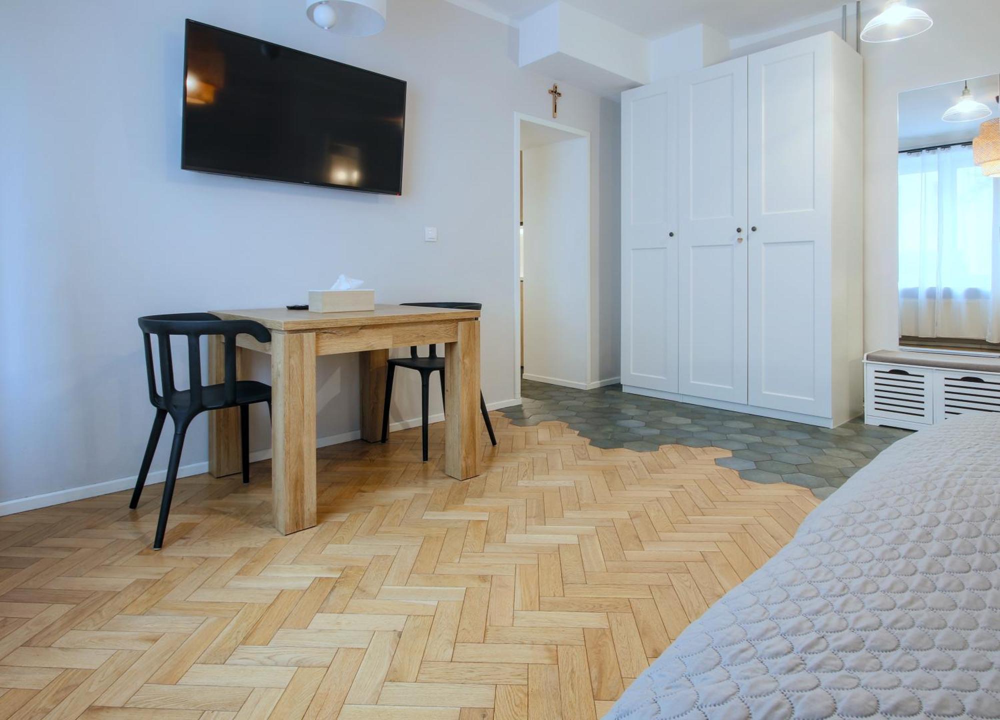 Kana - Stylish Apartment In Krakow Pomorska - Close, Wifi, Smart Tv Luaran gambar